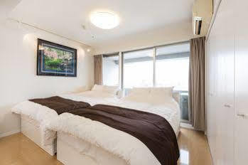 Elegance Place Horie Hotel