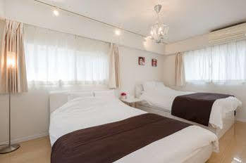 Hotel Elegance Place Horie 2*