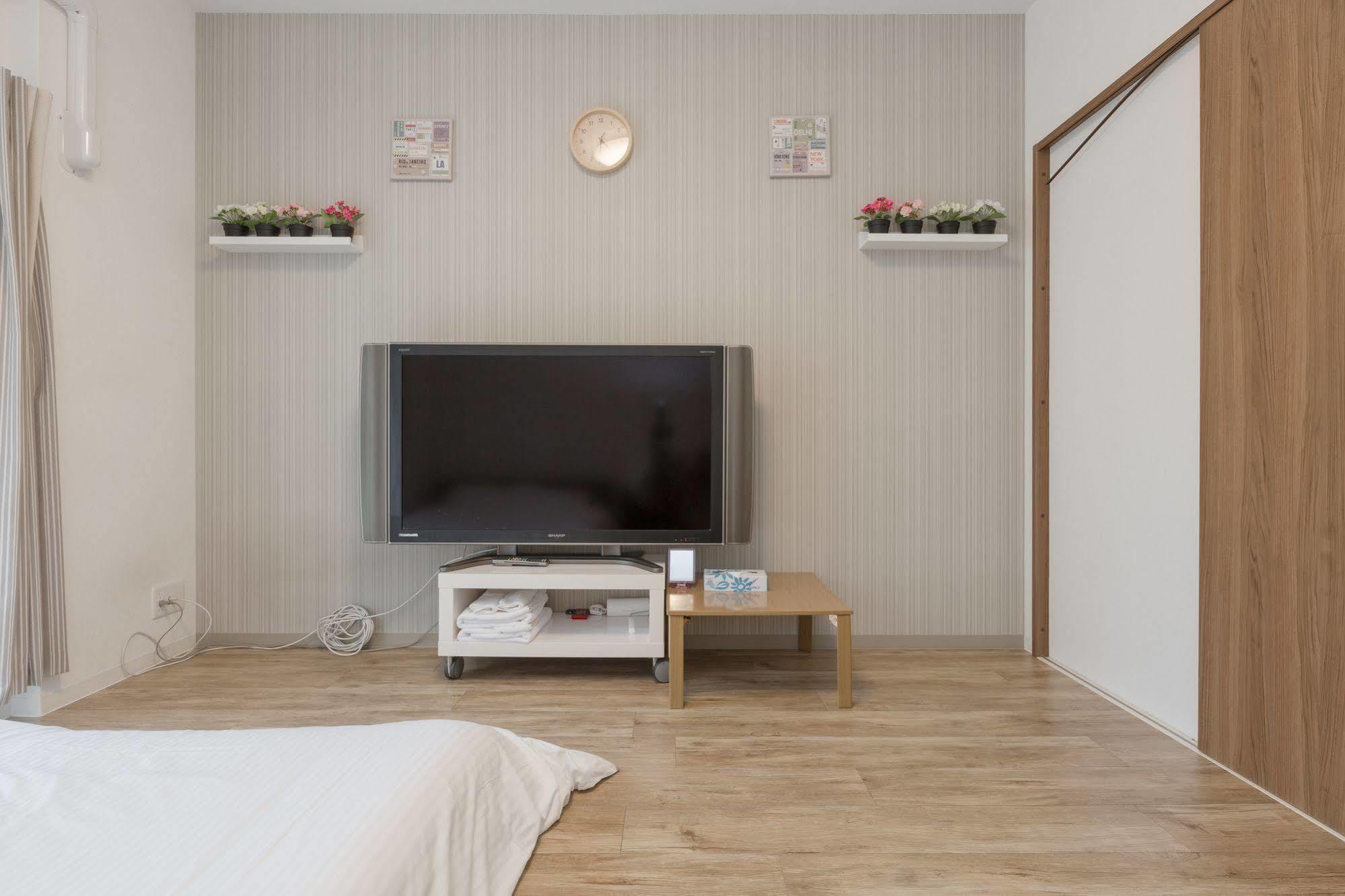 Elegance Place Horie Hotel 2*