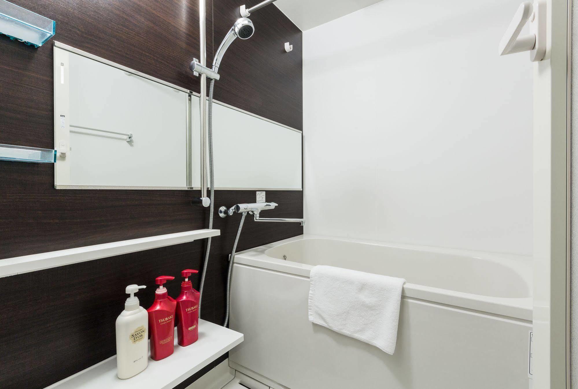 Hotel Elegance Place Horie 2*