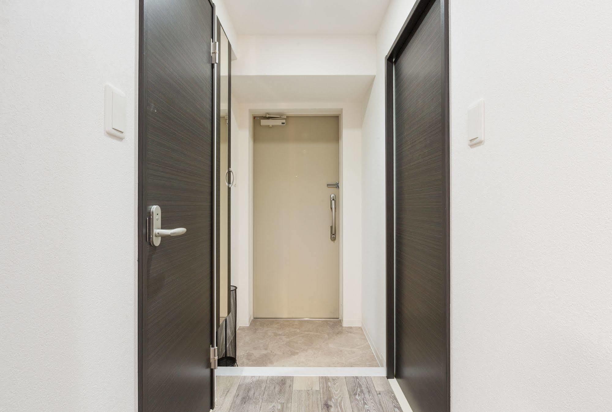 Elegance Place Horie Hotel 2*