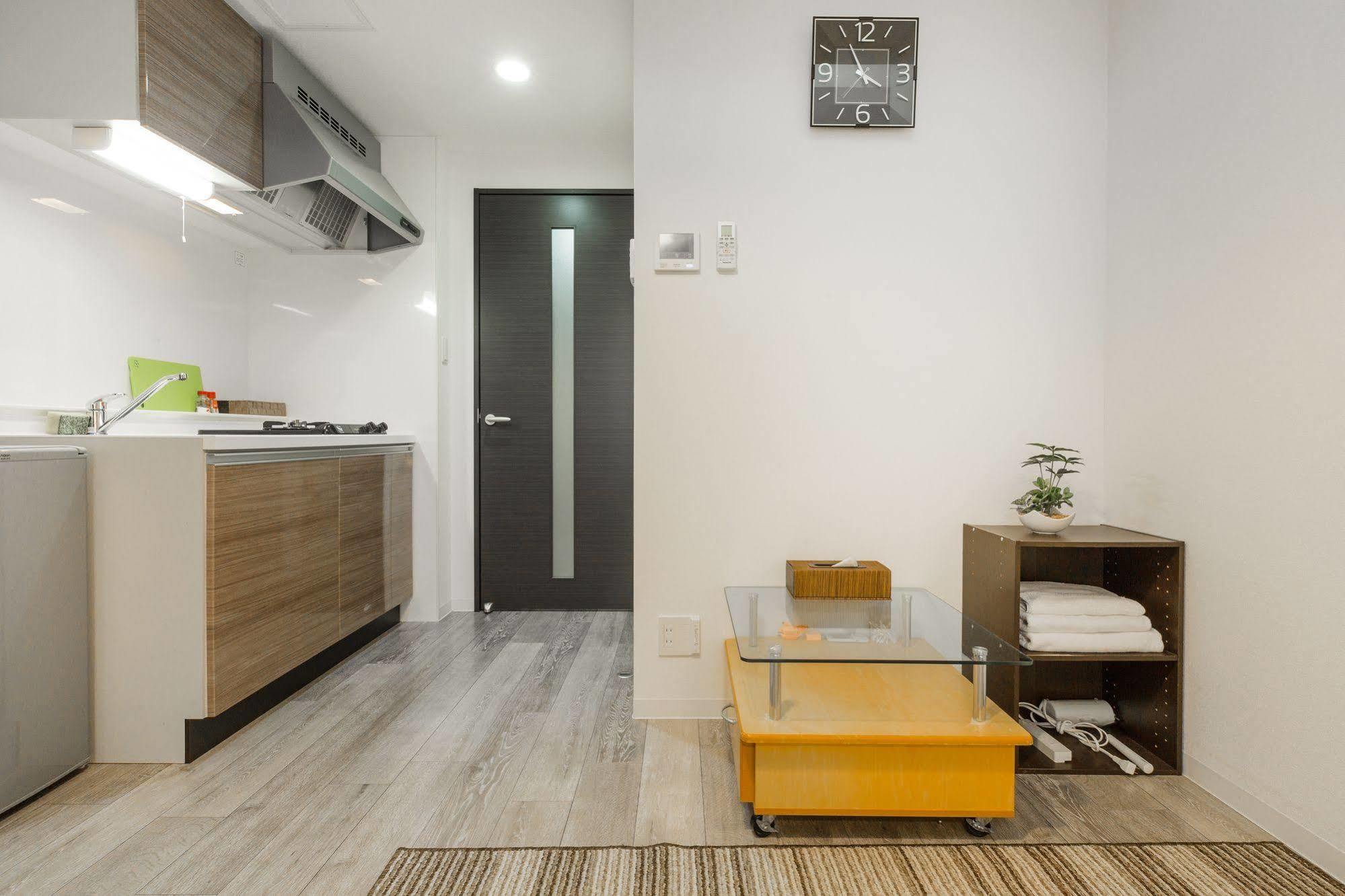 Elegance Place Horie 2*