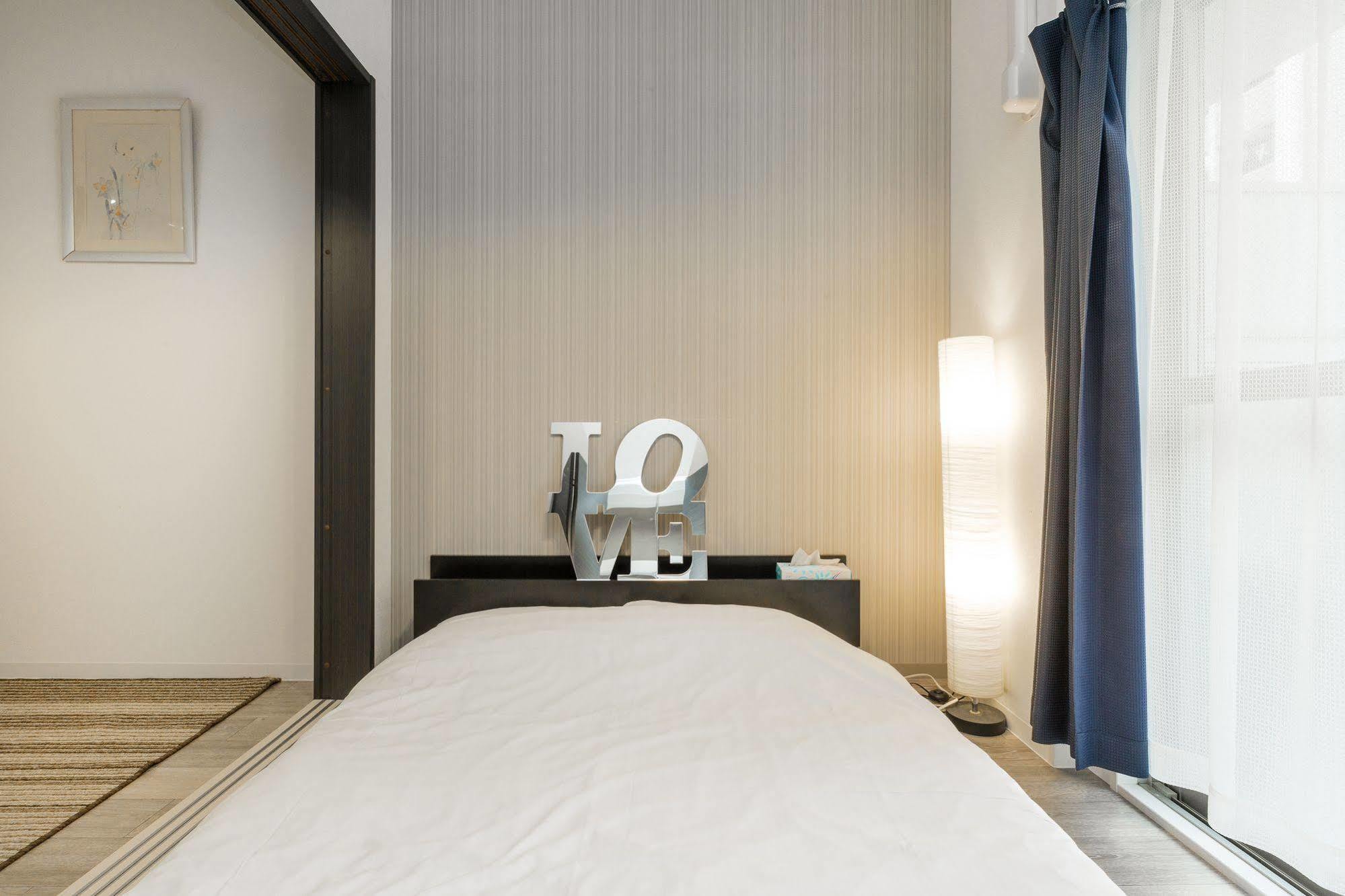 Elegance Place Horie